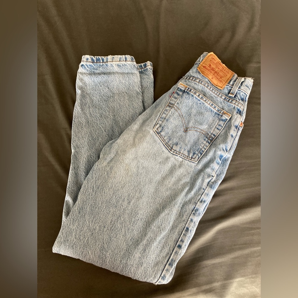 Levi’s Straight Legged Jeans